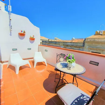 Terrazza Per Due 아파트 시라쿠사